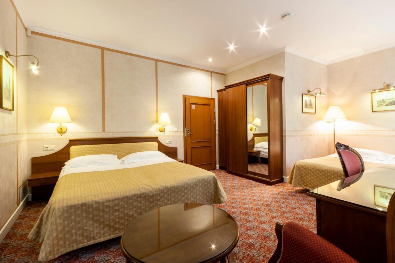 Story Inn Self Check-In Hotel Вильнюс Экстерьер фото
