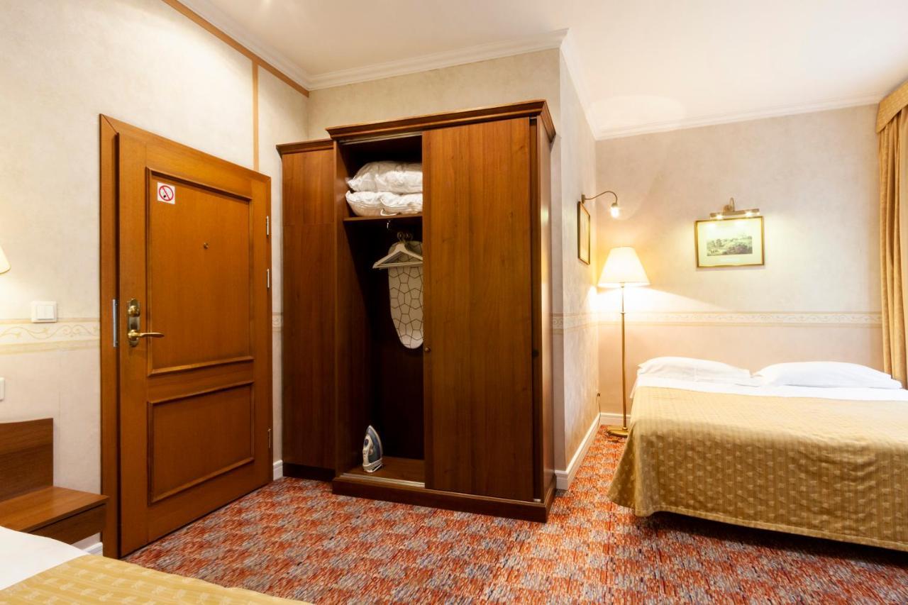 Story Inn Self Check-In Hotel Вильнюс Экстерьер фото